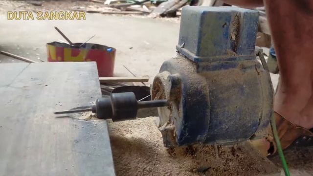 CARA MEMBUAT BOR DUDUK DARI POMPA AIR BEKAS #sangkarburung #kacer #kandangburung #kreasi #kreatif смотреть онлайн