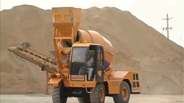 Xe Bồn Trộn Bê Tông Tự Nạp Liệu ADDFORCE LT3500 - 0968972839