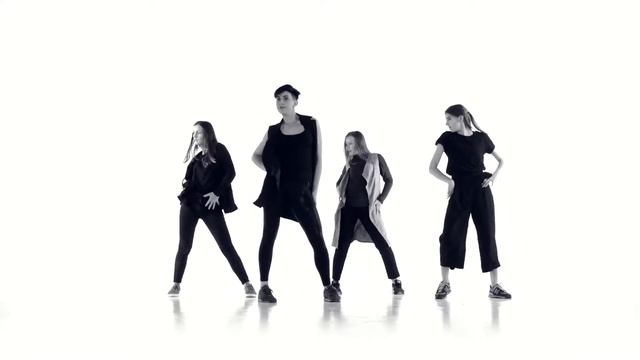 Low Air Dance School | WAACKING смотреть онлайн