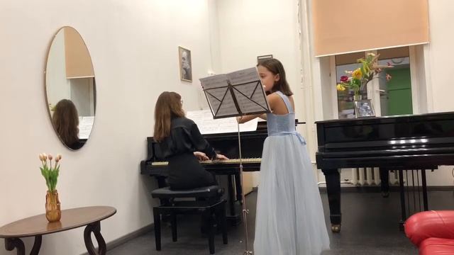Shubina Evgenia, "Dolphin's Dream".Shubina Evgenia(flute), Elena Evtushevskaya(piano) смотреть онлайн