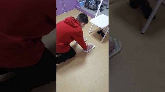 Стоит на гвоздях смотреть онлайн