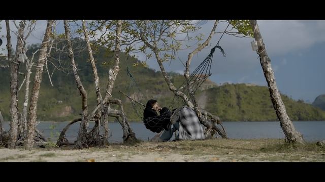 Ziell Ferdian - Selalu Meminta Putus (Official Music Video) смотреть онлайн