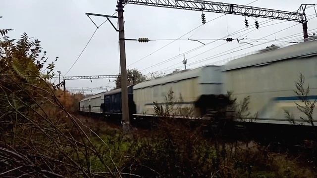 Электровоз ВЛ80С-971 с грузовым поездом смотреть онлайн