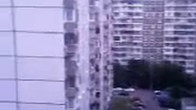 здания из окна смотреть онлайн