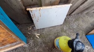 Обработка и чистка улья после зимовки, что делать если пчела опоносилась ?Что делать с рамками