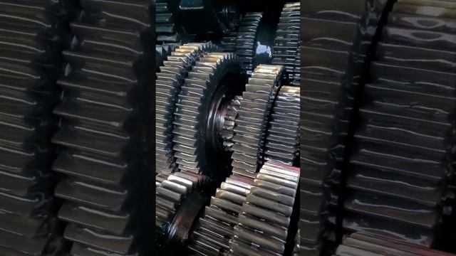 Часть 1. Дефектовка КПП у друга EATON Volvo VNL 670 первый раз таким занимаюсь) смотреть онлайн