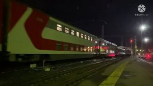 ЭП2К-433 с фирменным двухэтажным поездом 52 Пенза-Москва и ТЭМ18ДМ-1418 с вагоном дефескопом