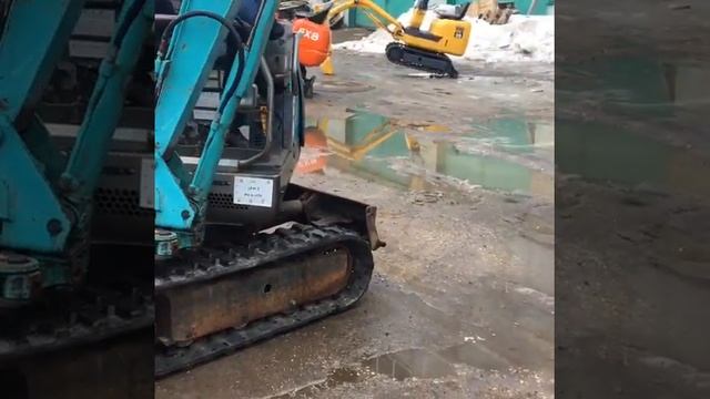 Видео обзор Kobelco Sk013