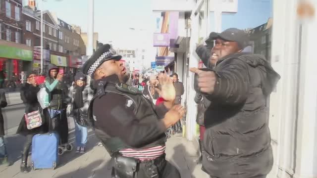 Mo-do - Eins Zwei Polizei - Crazy Police Officer смотреть онлайн