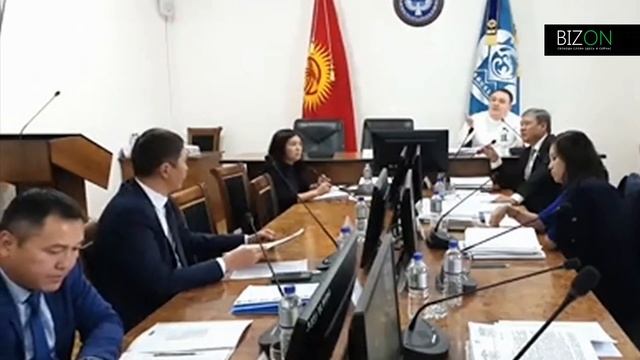 Вице-мэр отругал сотрудницу горкенеша: «Знайте свое место, вы просто служащий!» смотреть онлайн