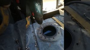 НЕ ПОВТОРЯТЬ!!! ремонт резьбы в бензобаке