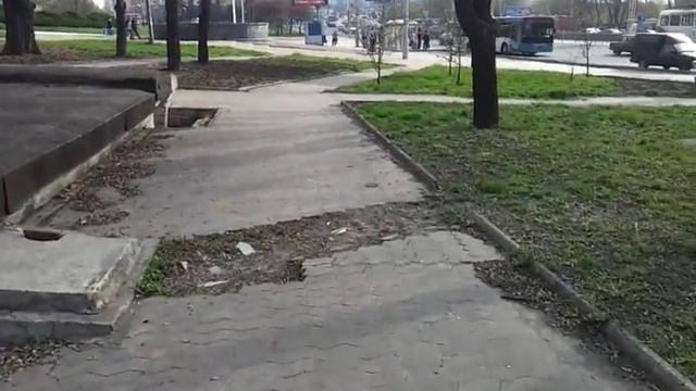 Донецк, оригинальная уборка мусора смотреть онлайн