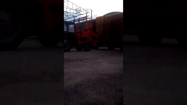 Выгружаем поддоны смотреть онлайн