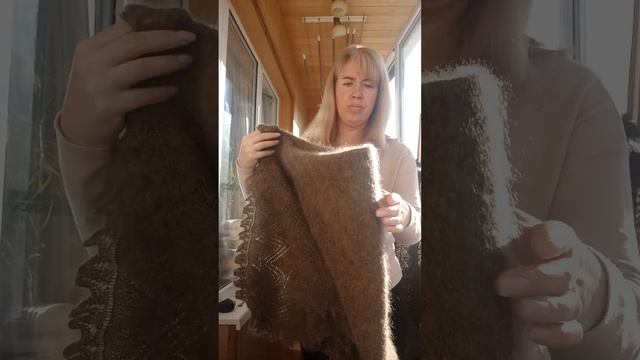 Пуховые шали и паутинки. 89206610982. смотреть онлайн