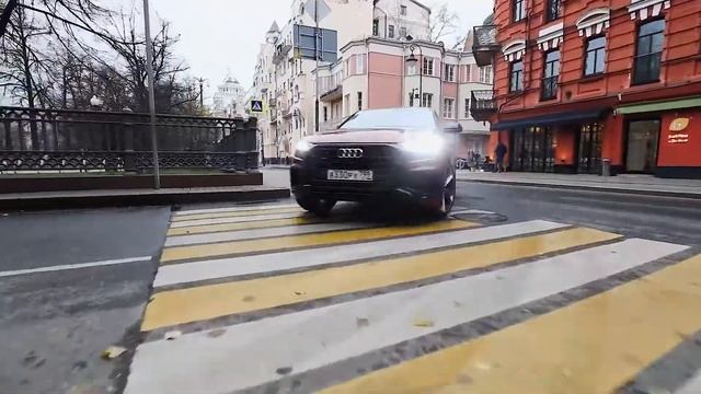 Audi Q8 2021 Constomize Red смотреть онлайн