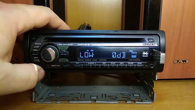 SONY CDX-GT427UE смотреть онлайн