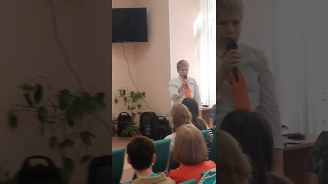 песня Электроника. Поет Николай Маслов смотреть онлайн