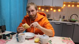 РАЗВЕЛИ  ЛИНИИ ВОДОСНАБЖЕНИЯ В НАШЕМ ДОМЕ.