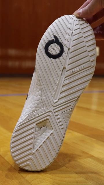 Футзальная модель Ortuseight Jogosala Volta V2 Snow смотреть онлайн