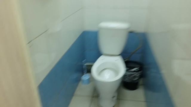 уборная в ТК "Тюменский" смотреть онлайн