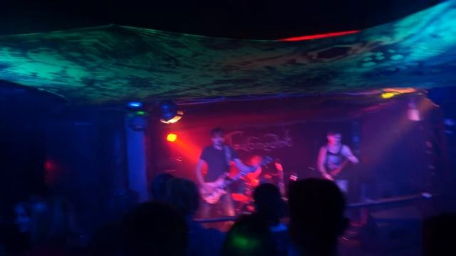 SoundHead смотреть онлайн