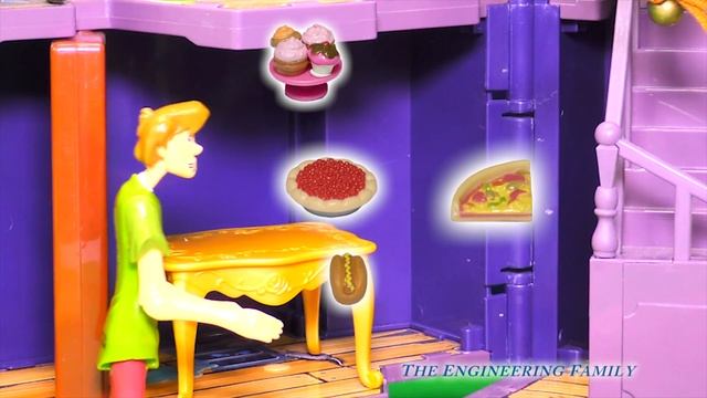 SCOOBY DOO Ghost Tricks Scooby Toy Parody смотреть онлайн