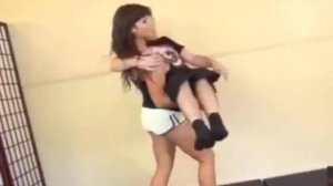 LIFT CARRY STORY | A STRONG GIRL IN NEIGHBOR