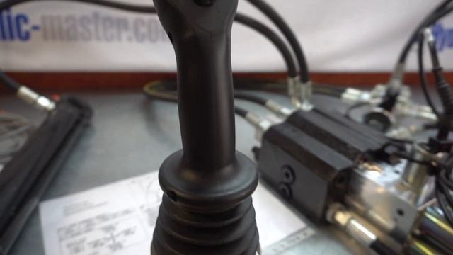 Front Loader Full proportional valve 3rd with float section Electric Joystick Tractor John Deere смотреть онлайн