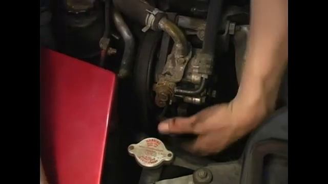 Replacing a Serpentine Belt with a Jacking Screw смотреть онлайн