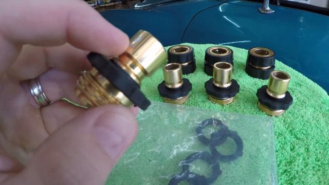 EASILY ADD QUICK CONNECT DISCONNECTS TO GARDEN HOSE FITTINGS смотреть онлайн