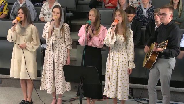 Пісня "Бачу Бога кожен день" гурт з Луцька 26.05.24 смотреть онлайн