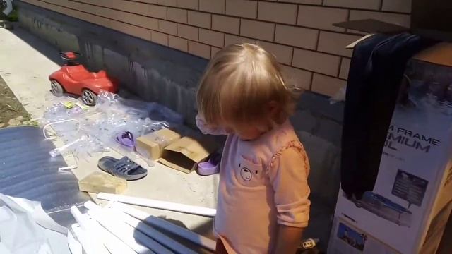 Сборка бассейна и её последствия смотреть онлайн