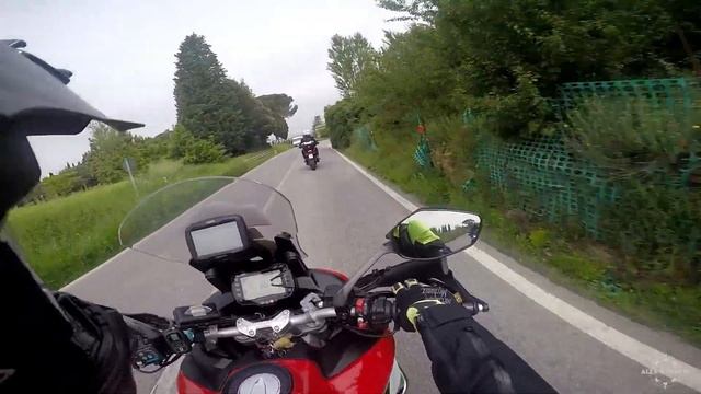 Una Sfida Tra Ducati - Duc Run 2019 - Motovlog 16 смотреть онлайн