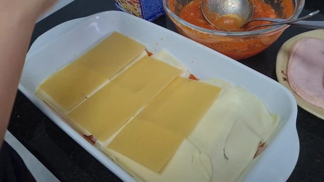 Lasanha de peito de Peru смотреть онлайн