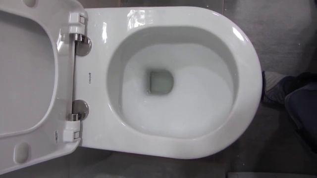 Подвесной унитаз Creavit Free безободковый