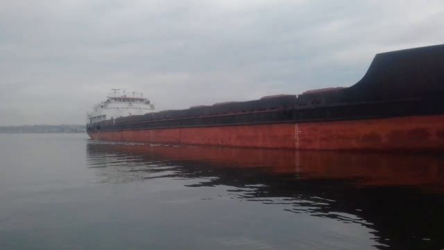 Баржа и рыбаки на Днепре. смотреть онлайн