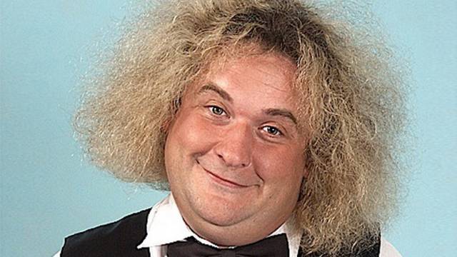 "Мне было трудно жить": Морозова из "Кривого зеркала" не узнали на сцене после похудения смотреть онлайн