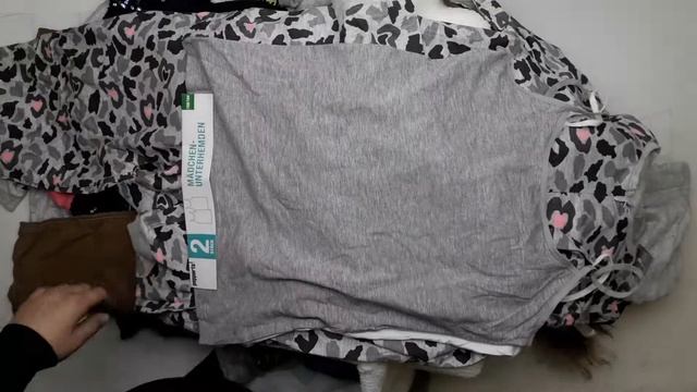 12574 Детский микс осень-зима Lupilu+Crane+C&A сток 3 пак 22кг 15.95€/кг 84шт смотреть онлайн