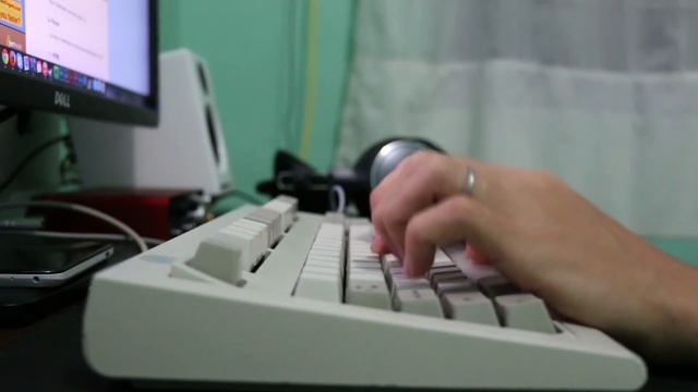 IBM Model M Space Saving Keyboard (SSK) Blue Label Bolt Modded Typing Sound Test #1 смотреть онлайн