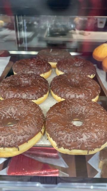 Chocolate Donuts 🍩 #yummy  #chocolate #satisfying #shorts