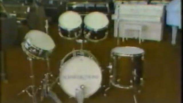 1984 Colton Piano & Organ Commercial смотреть онлайн