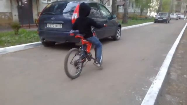 Кирпичи vs велосипеда. смотреть онлайн