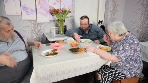 Как встретила 8-марта 2025 семья из села Вкусно кушаем и празднуем праздник ПОДВАЛ ИЛЬИЧА