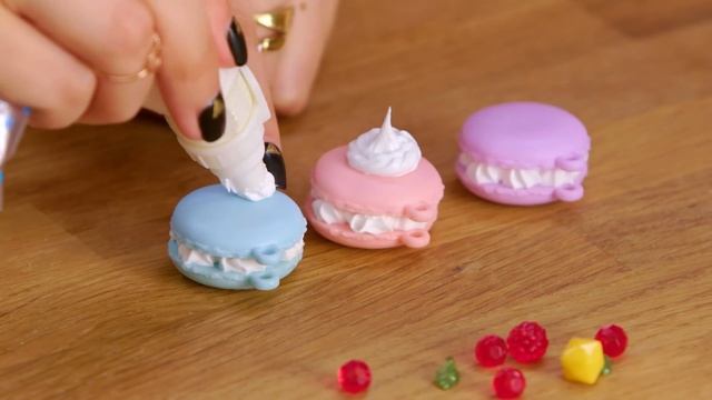 RAINBOW MACARONS WHIPPLE SET | Kawaii Cookin 4K | Strawburry17