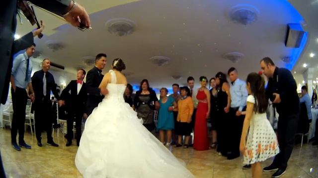 SILVIA RUSSO ANIMAZIONE MATRIMONI, BALLO DEGLI SPOSI....UGUALE A LEI смотреть онлайн