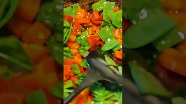 курица кари с рисом.( Hähnchen Curry Mit Reis)