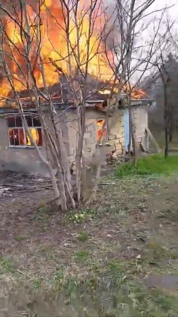 Как нужно распаливать и жечь костёр смотреть онлайн