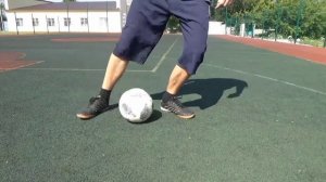 ГЕНИАЛЬНЫЕ ФИНТЫ В ФУТБОЛЕ, потому-что простые