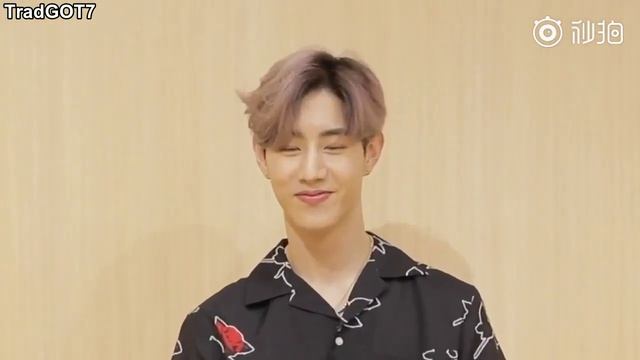 [Legendado PT-BR] 180901 Ju Zi Entertainment - Mark tenta resolver um cubo mágico. смотреть онлайн