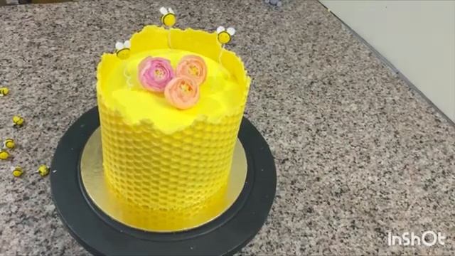 Honey Bee Cake  Design | Beautiful Decoration